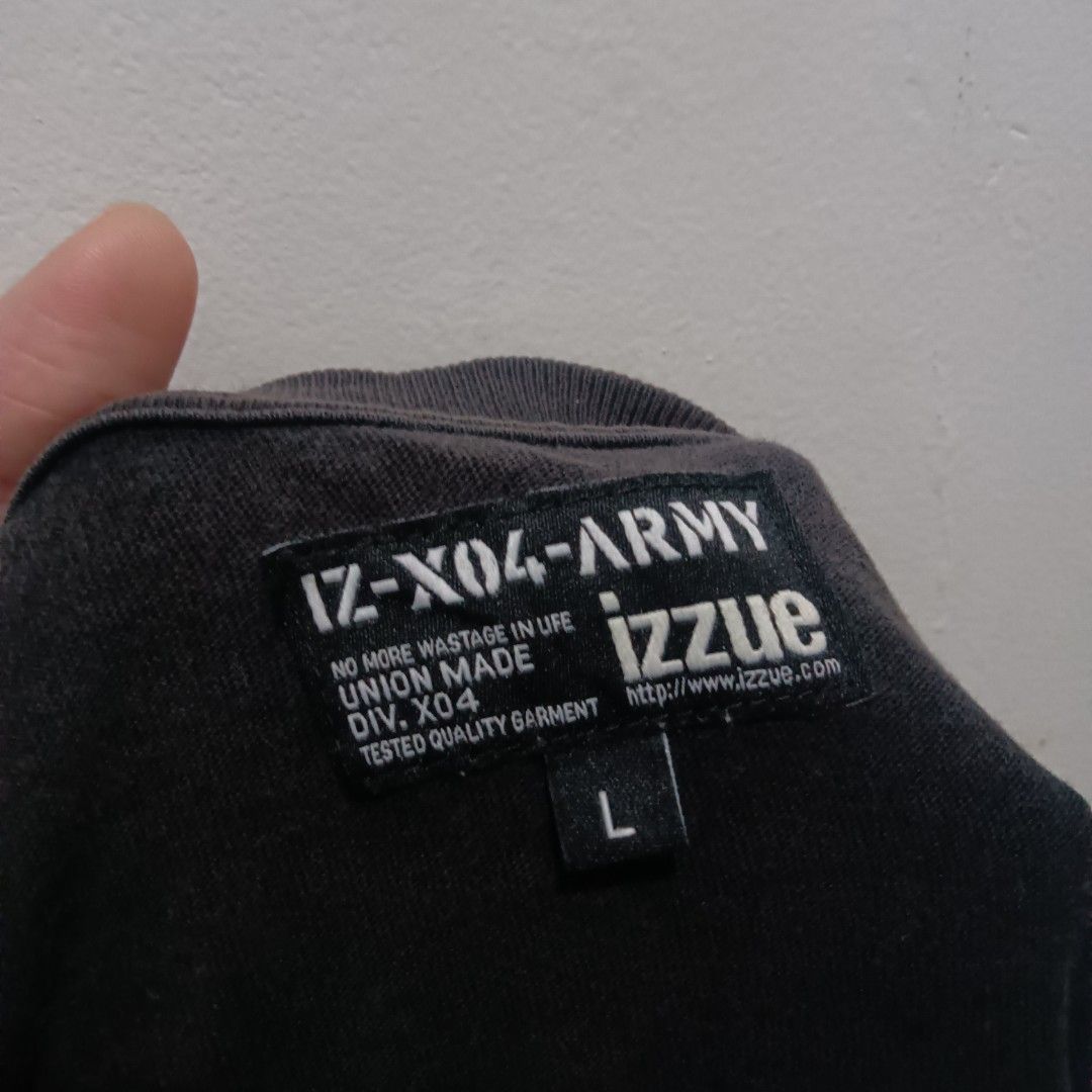 IZZUE ARMY 04 Black Shirt (Category: Tshirts & Polo Shirts ) located in Caloocan City. Submitted by jaychingsss (Listing ID 1469496987, Image 2). Description: Izzue Army Shirt - 100 21x29 Color Rate: 9/10 Complete Tags No issue NEED WASH.