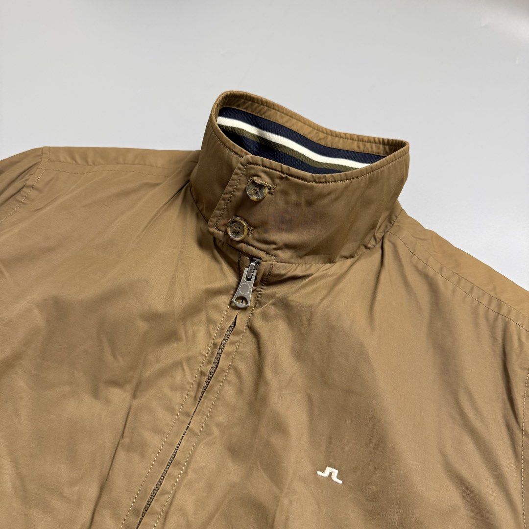 J. Lindeberg Harrington Bomber Jacket (Category: Coats, Jackets and Outerwear) located in Cebu City. Submitted by inukaybyjlf (Listing ID 1469560916, Image 2). Description: Condition: Good as new Issue: No flaws Dimensions: 22.5x26 Best fit: M-L Please refer to photos for actual condition .