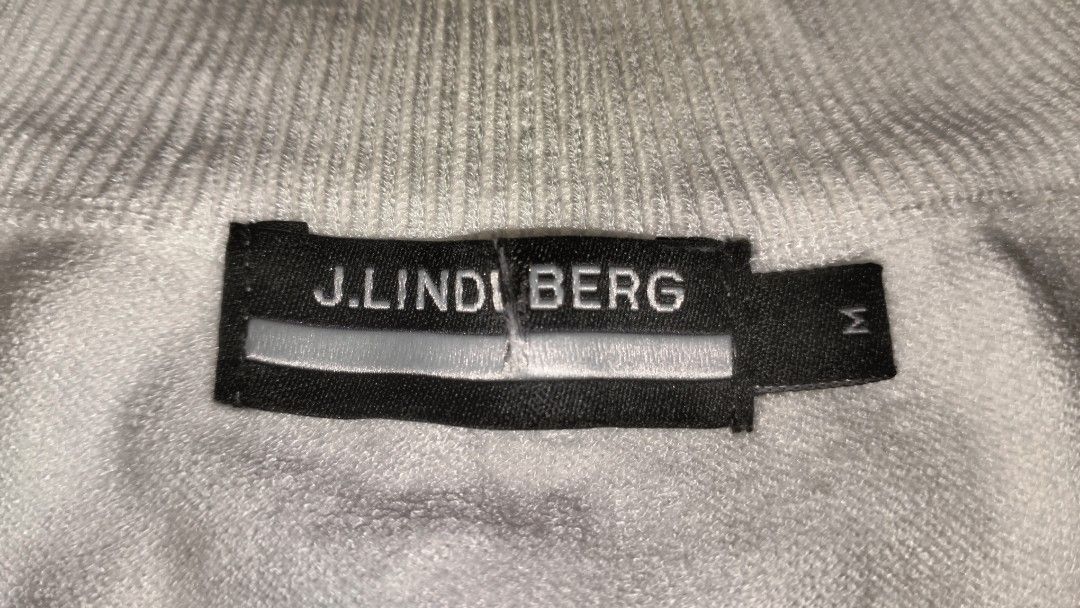 J Lindebergh knitted sweater (Category: Luxury Apparel) located in Bulacan. Submitted by ryldeal030912 (Listing ID 1469511390, Image 3). Description: excellent condition medium 18" width 25" lenght.