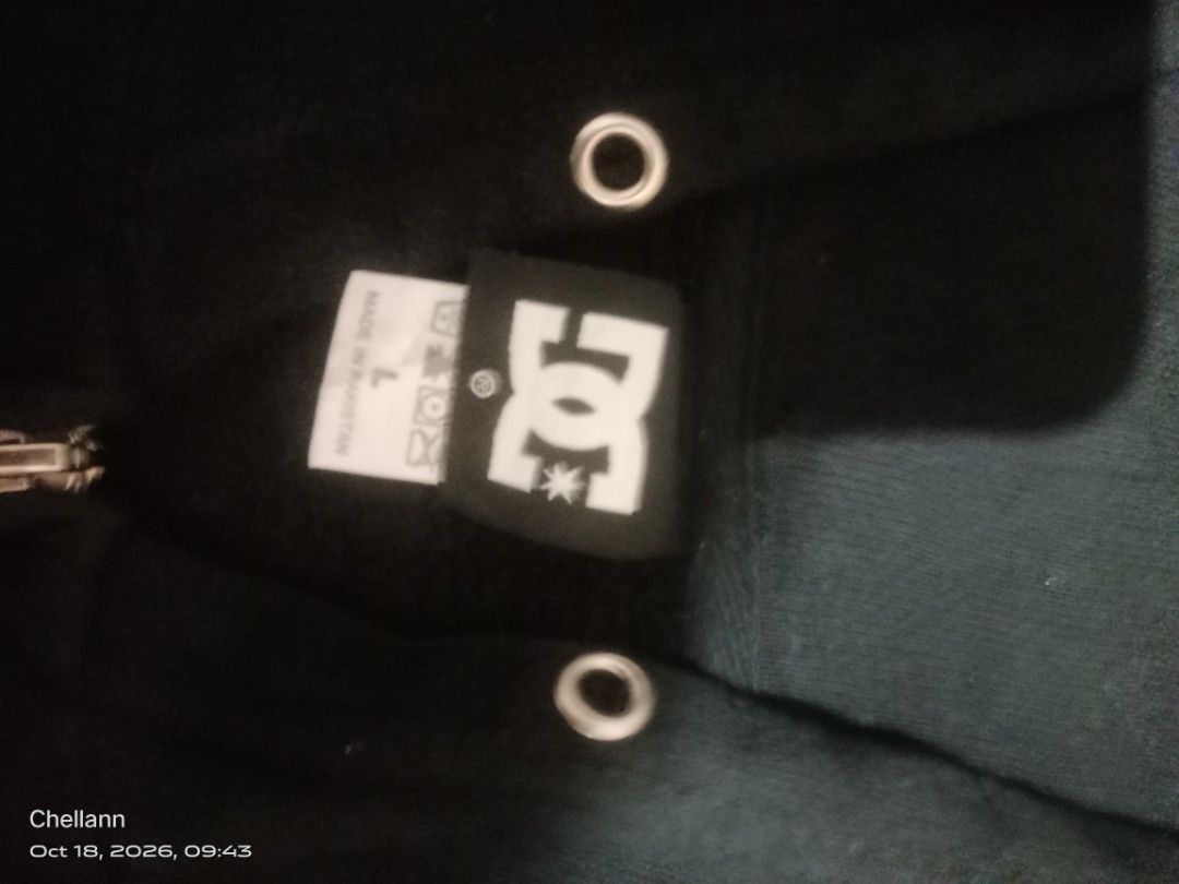 Jacket (Category: Coats, Jackets and Outerwear) located in Tarlac. Submitted by rechell09 (Listing ID 1469567343, Image 3). Description: .