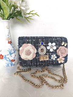 (Category: ) located in . Submitted by sakura_japan_surplus (Listing ID 1469398173, Image 1). Description: .