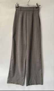 (Category: ) located in . Submitted by indaysukaycloset (Listing ID 1469462346, Image 1). Description: .