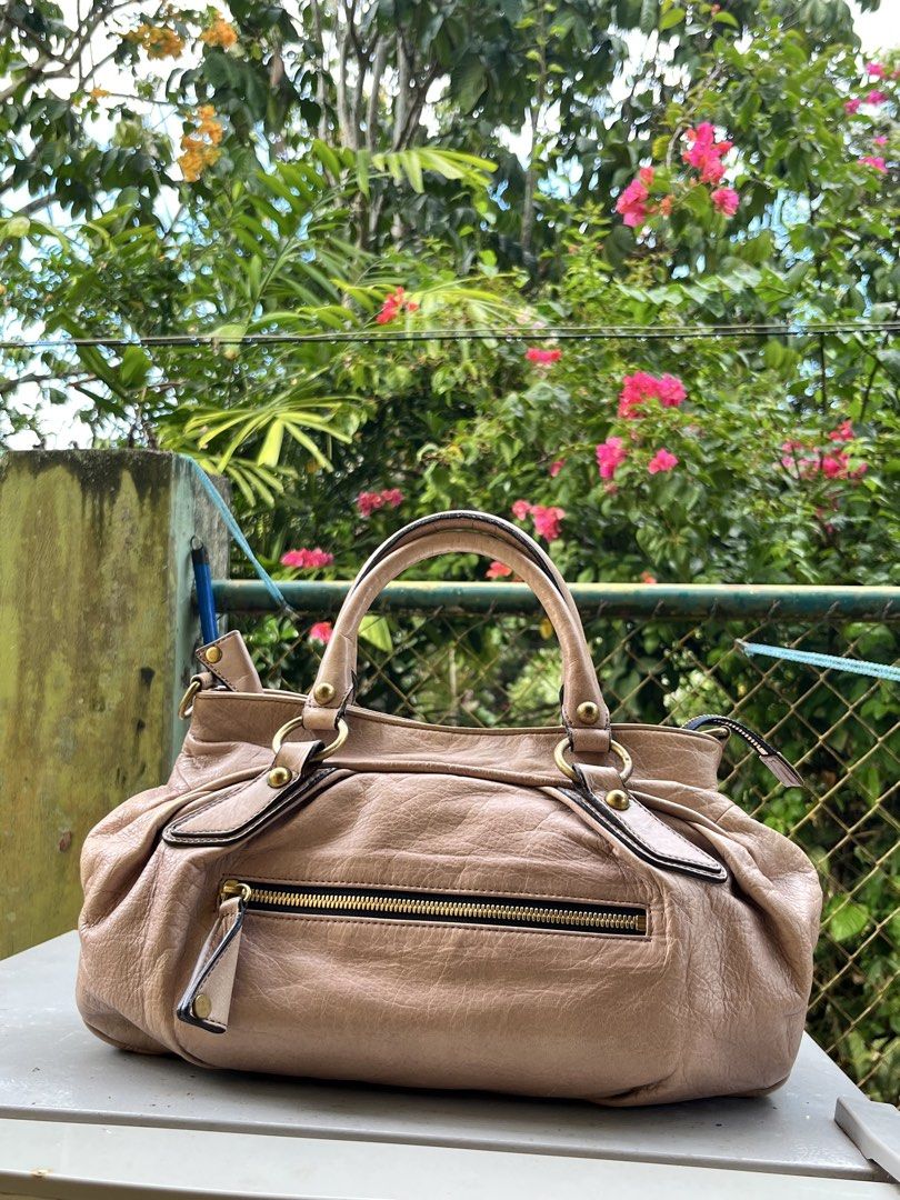 JAPAN Y2k LEATHER BAG (Category: Shoulder Bags) located in Dipolog. Submitted by janja2002 (Listing ID 1469493656, Image 1). Description: EXCELLENT CONDITION DETACHABLE SLING FRESH FROM JAPAN SURPLUS .