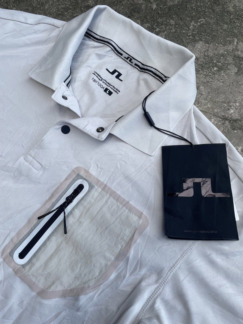 j.lindiberg sports (Category: Tshirts & Polo Shirts ) located in Las Pinas. Submitted by moncaz2461827 (Listing ID 1469424734, Image 2). Description: J.lindeberg utility & sportive series Size large on tag Dimes 21x28 Good as brandnew with hangtag Color rate 10/10 No issue 💌.