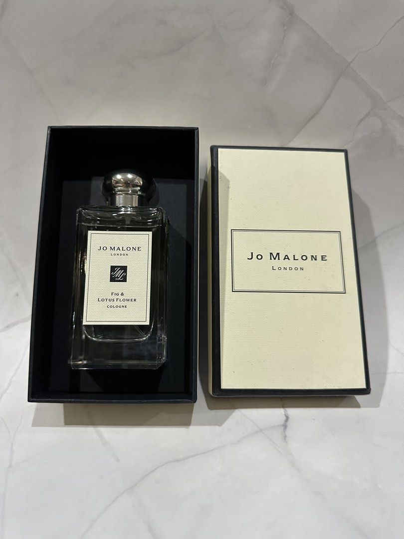 Jo Malone Fig & Lotus Flower Cologne 100ml (Category: Fragrance & Deodorants) located in Mandaluyong City. Submitted by brandsforless.ph (Listing ID 1469480402, Image 3). Description: • Brand new • Jo Malone • Fig & Lotus Flower • Cologne • 100ml • A shimmering, light floral fragrance inspired by the ancient Hanging Gardens. This cologne brings together the dewy freshness of water-fresh lotus flowers and the rich, milky sweetness of plump figs. A