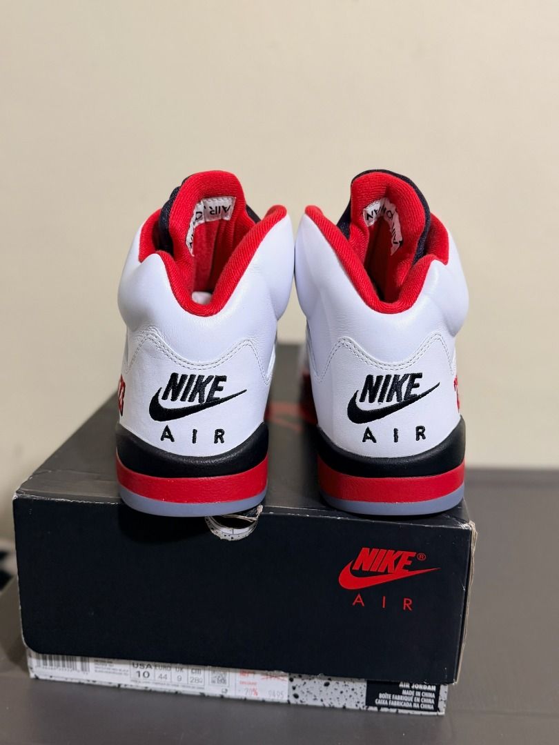Jordan 5 Fire Red (Category: Sneakers) located in Baguio. Submitted by snkr.essence (Listing ID 1469412977, Image 2). Description: Jordan 5 Fire Red Size: US 10 EU 44 UK 9 28 cm Condition: NEW Inclusions: OG Box, Laced Lock Price: ₱5,800 Check us out on: IG: snkr.essence Carousell: snkr.essence 🚚 📦Shipping Thru J&T (₱200 SF) 📍Baguio City - 2600.