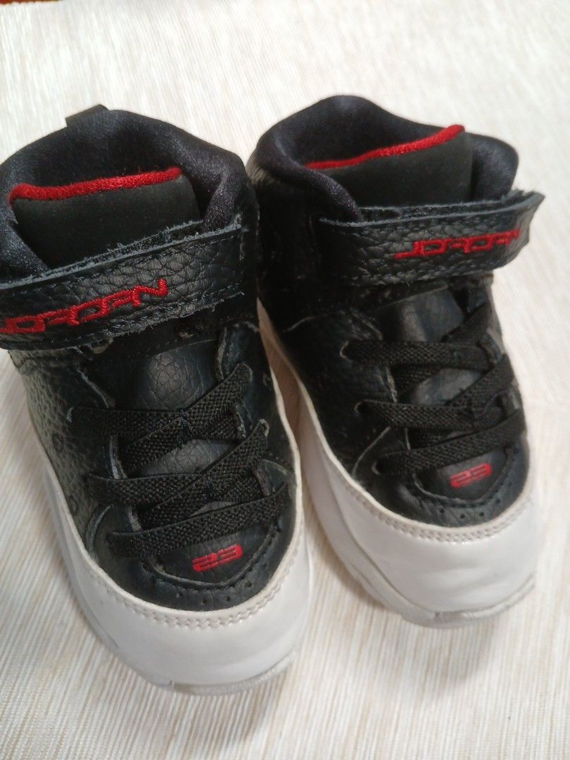 Jordan baby shoes (Category: Babies & Kids Fashion) located in La Trinidad. Submitted by dashopperist (Listing ID 1469416356, Image 2). Description: .