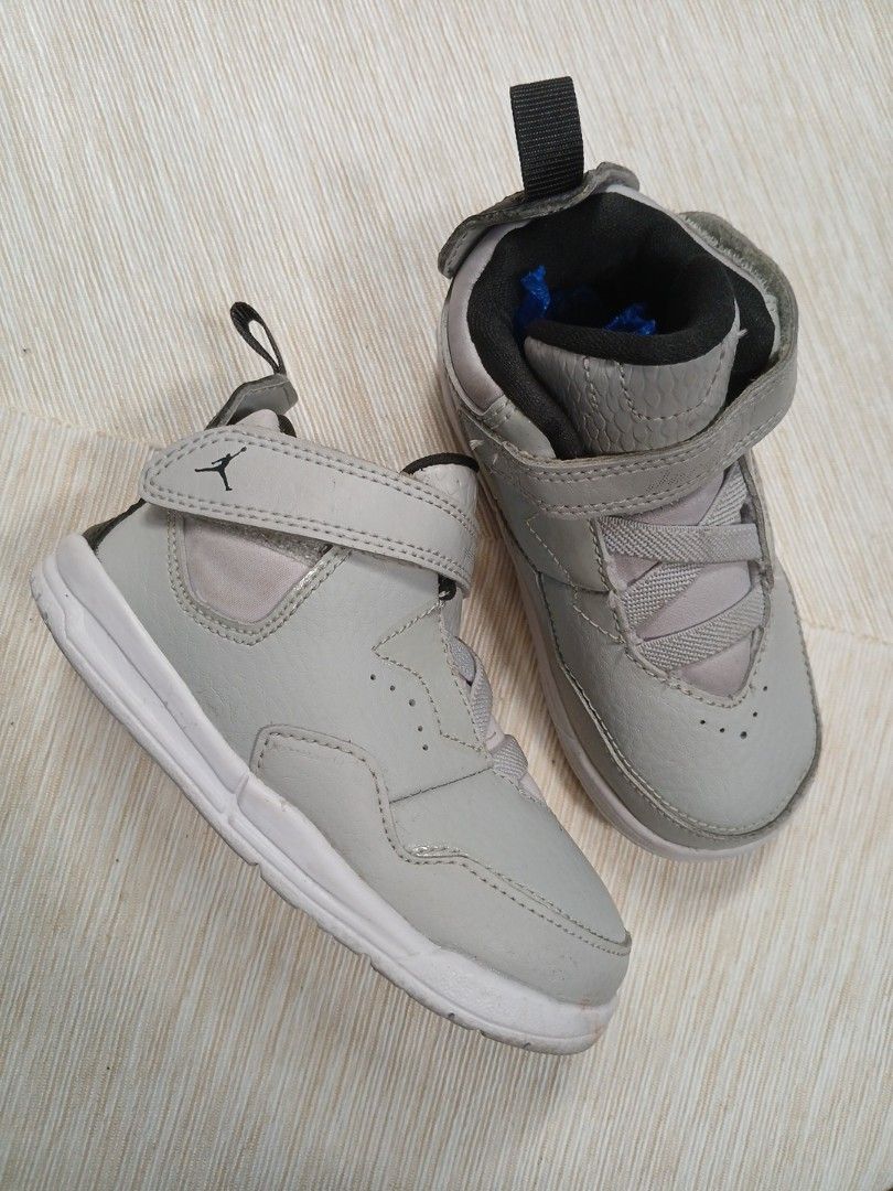 Jordan baby shoes (Category: Babies & Kids Fashion) located in La Trinidad. Submitted by dashopperist (Listing ID 1469416769, Image 1). Description: .