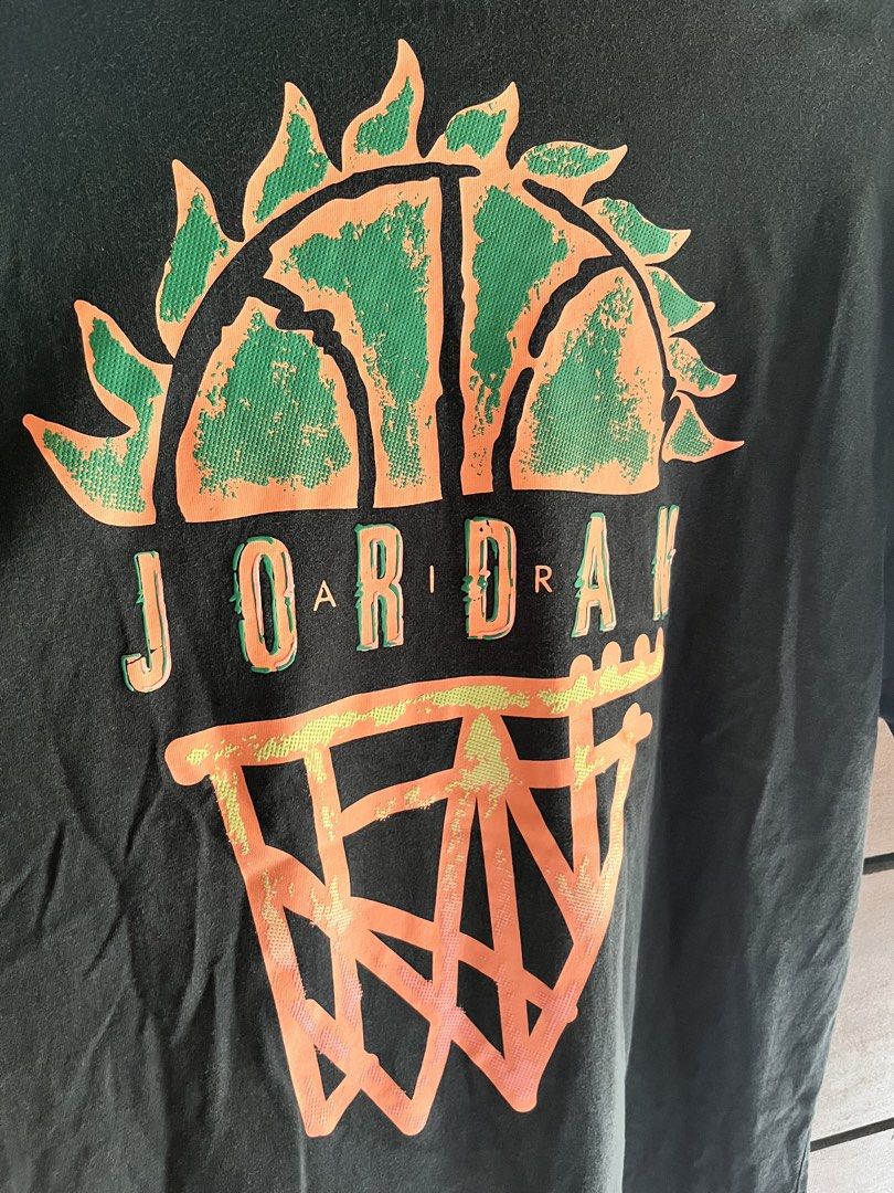 Jordan Graphic T-shirt Black (Category: Tshirts & Polo Shirts ) located in Tagum. Submitted by thisisdavethriftzzz (Listing ID 1469538624, Image 3). Description: Details⬇️ Width: 21 Length: 28 Issue: No major flaws color rate only Color rate: 9/10 ₱300.