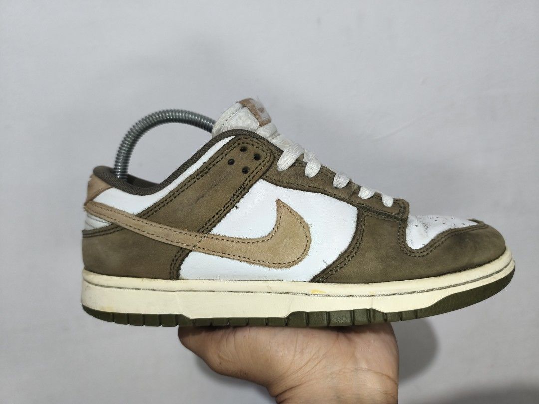 Jordan Low (Category: Sneakers) located in Manila. Submitted by daveang222 (Listing ID 1469557519, Image 1). Description: Jordan Low Medium olive green Size 7 eur 40 cm 25 1500.