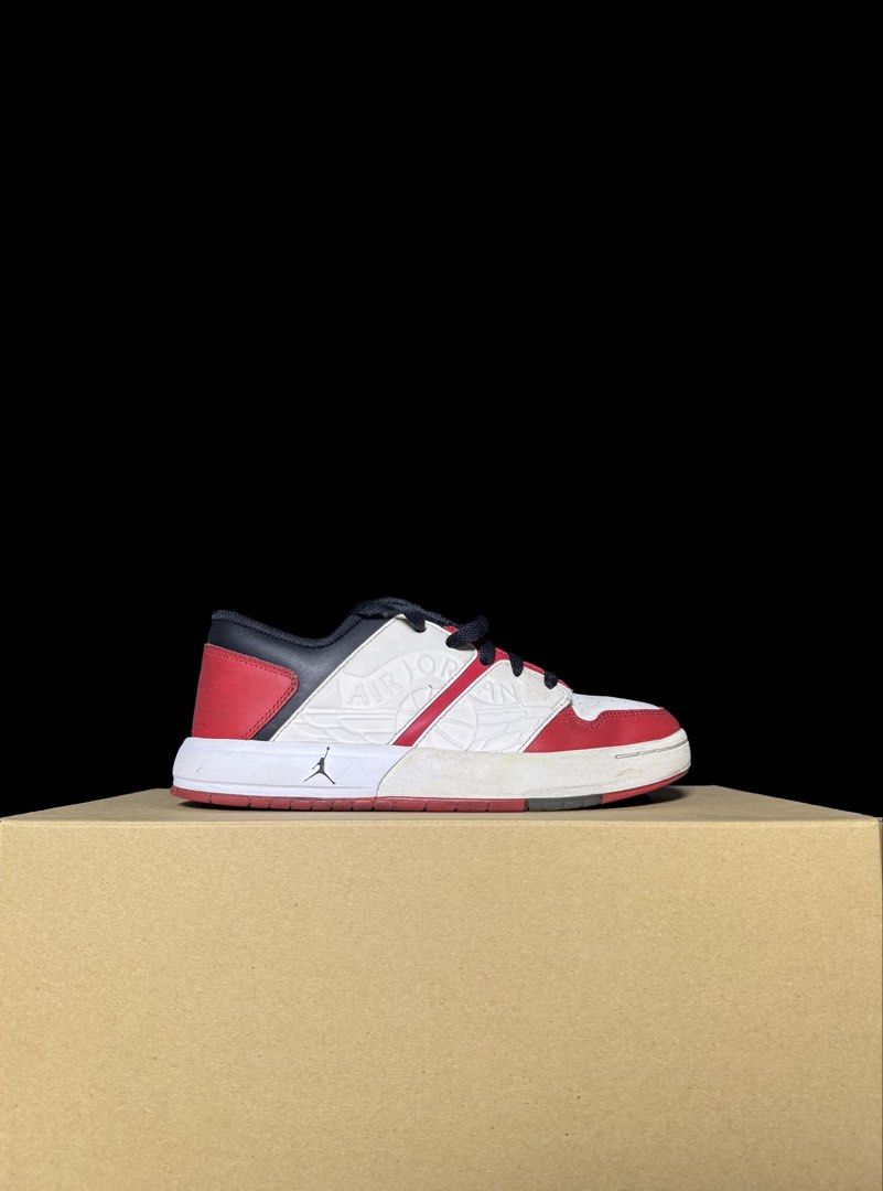 Jordan NU 1 Low 'Chicago' (Category: Sneakers) located in Makati City. Submitted by royalkicks.mnl (Listing ID 1469538308, Image 1). Description: Jordan NU 1 Low 'Chicago' 5.5Y (7W) ₱500 Used / Pair only.