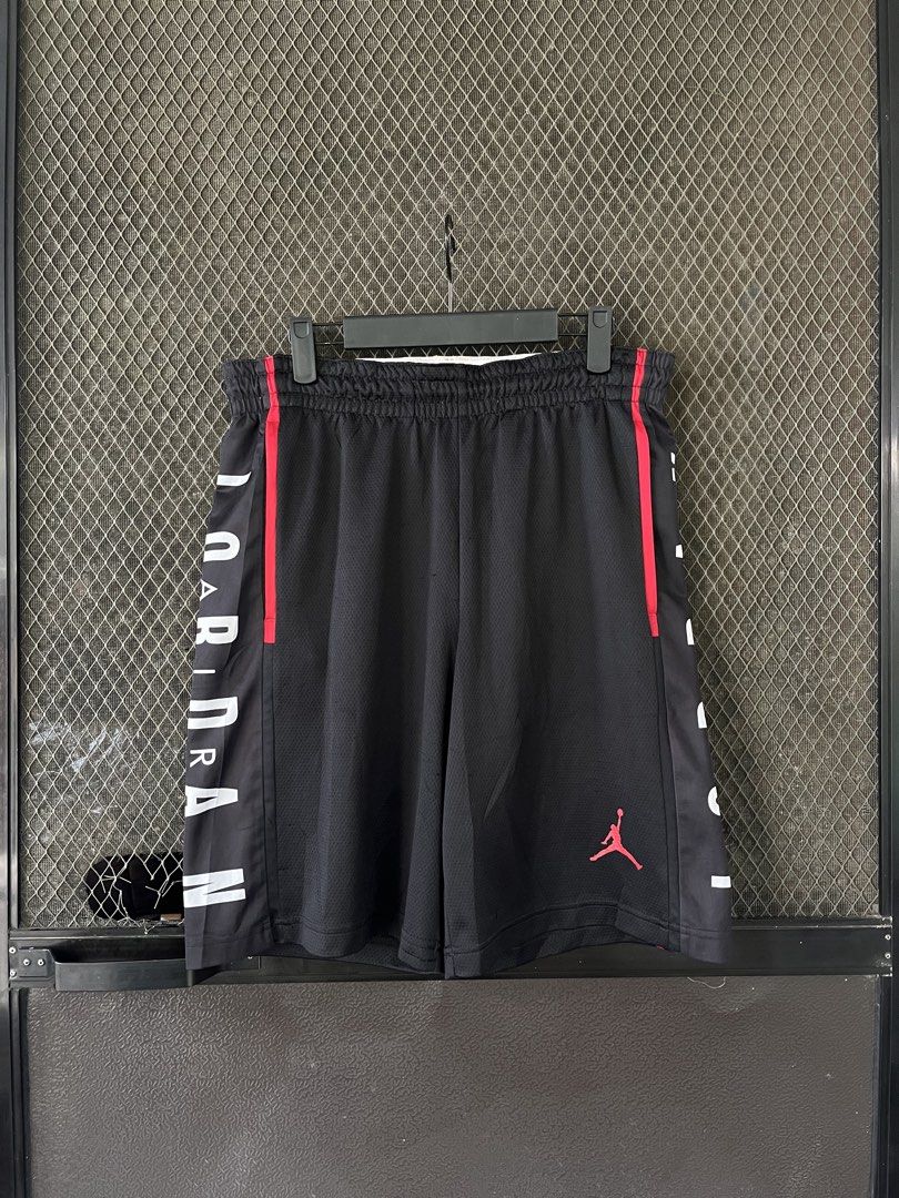 Jordan Side Script Short (Category: Shorts) located in General Santos City (Dadiangas). Submitted by thriftdept. (Listing ID 1469408257, Image 1). Description: Brand: Jordan Dri-Fit Short Size: Medium Dimensions: Waist (FREE) Length: 21inches Authenticity: Authentic Color Rate: 9.3/10 Condition: Excellent Issue: None 🏷️: ₱700 .