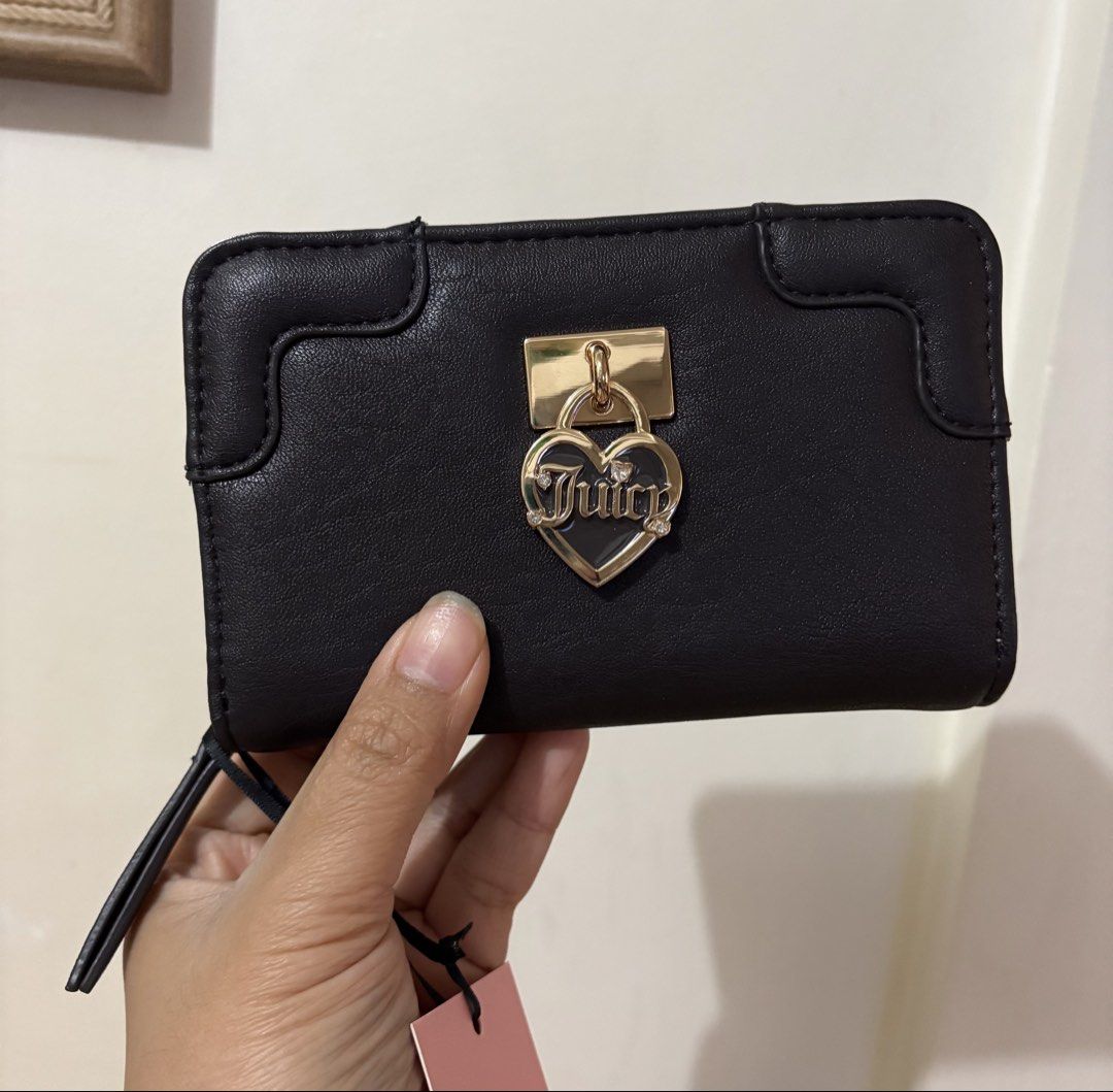 Juicy Couture multi-compartment bifold zip-around Wallet (Category: Wallets & Card holders) located in Cavite. Submitted by chubbsavenue (Listing ID 1469455642, Image 3). Description: .