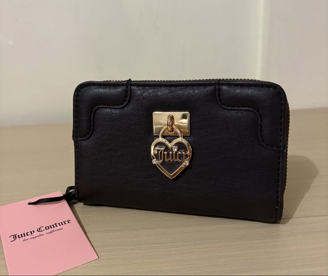 Juicy Couture multi-compartment bifold zip-around Wallet (Category: Wallets & Card holders) located in Cavite. Submitted by chubbsavenue (Listing ID 1469455642, Image 2). Description: .