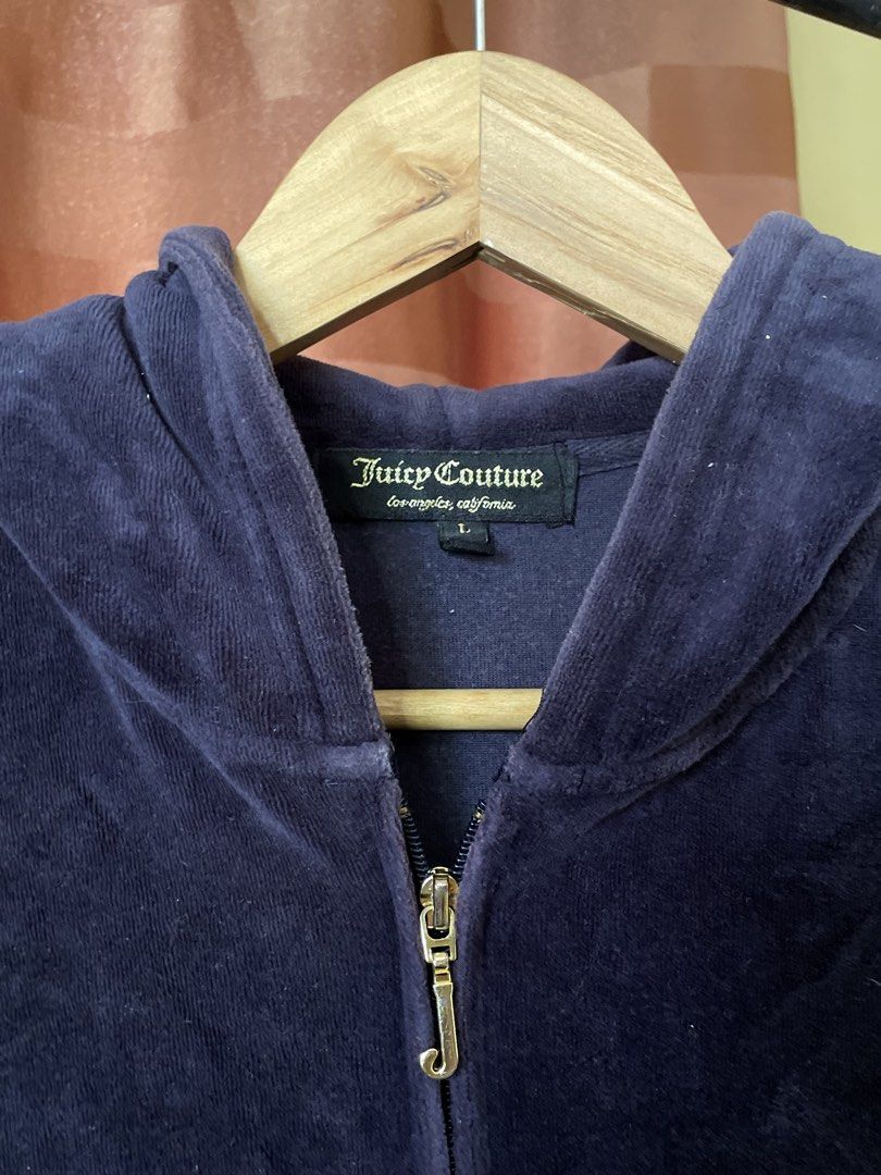 Juicy Couture Velour (Category: Coats, Jackets and Outerwear) located in Marikina City. Submitted by kaelnbellecloset (Listing ID 1469411578, Image 3). Description: None.
