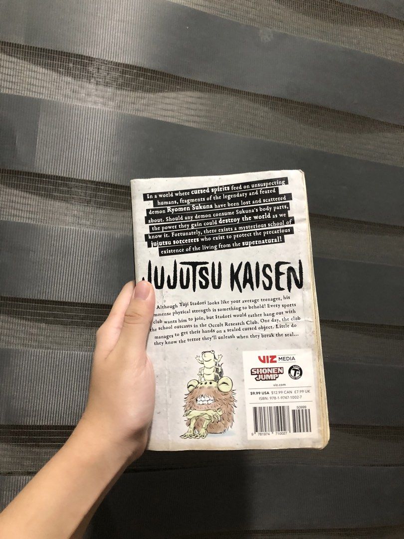 Jujutsu kaisen 1 (Category: Comics & Manga) located in Balanga. Submitted by itsjuliaden07 (Listing ID 1469407103, Image 3). Description: nabasa siya pero all goods nmn natuyo lng ,no missing pages and walang nabura.