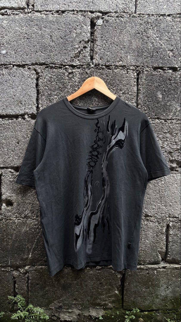 Just Cavalli Abstract Graphic Pattern T-Shirt (Category: Luxury Apparel) located in Quezon City. Submitted by erodinamict (Listing ID 1469484036, Image 1). Description: Good Condition Color rate:9/10 Dimes:20x27 .