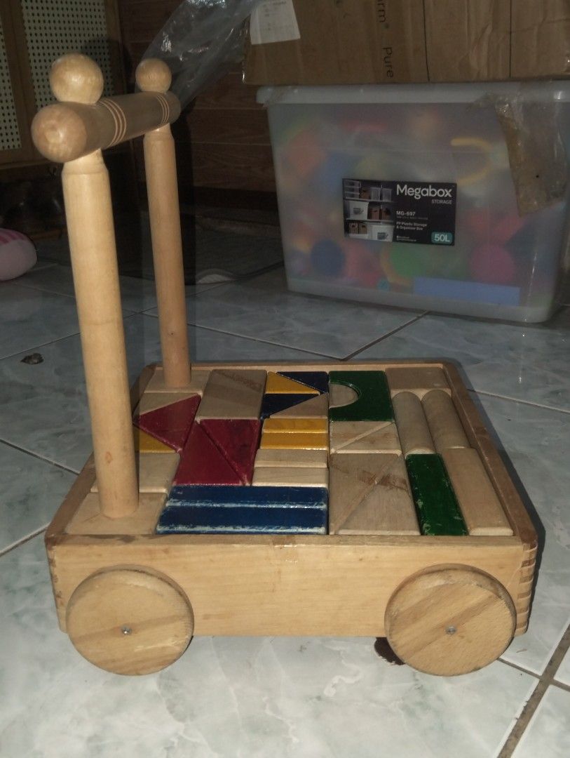 KAWAI COLOR PUSH CART BUILDING BLOCKS (Category: Interactive Toys) located in Batangas. Submitted by amerie_store (Listing ID 1469396285, Image 3). Description: ◾WYSIWYG 🫟moveable wheels 🔊Kindly visit & follow my FB page for more updated Toys,Aniks,etc...🤩 🌈👉AMERIE STORE👈🌈 📌Mine Now,Pay after invoice 📌No refund 📌MOP: Gcash 🚛 Shipping sched every Saturday only via Flash Express.