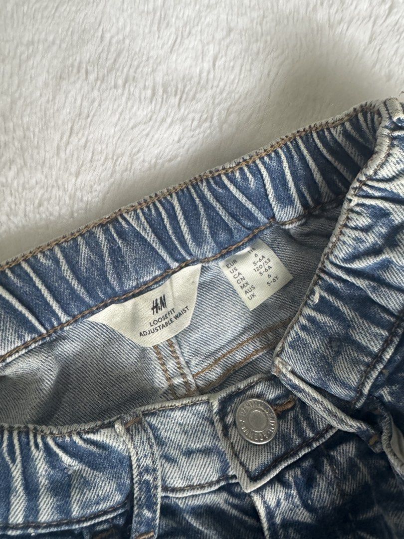 KIDS h&m pants 5-6 years old (Category: Babies & Kids Fashion) located in Marikina City. Submitted by ericadsj (Listing ID 1469435218, Image 2). Description: Brand new .