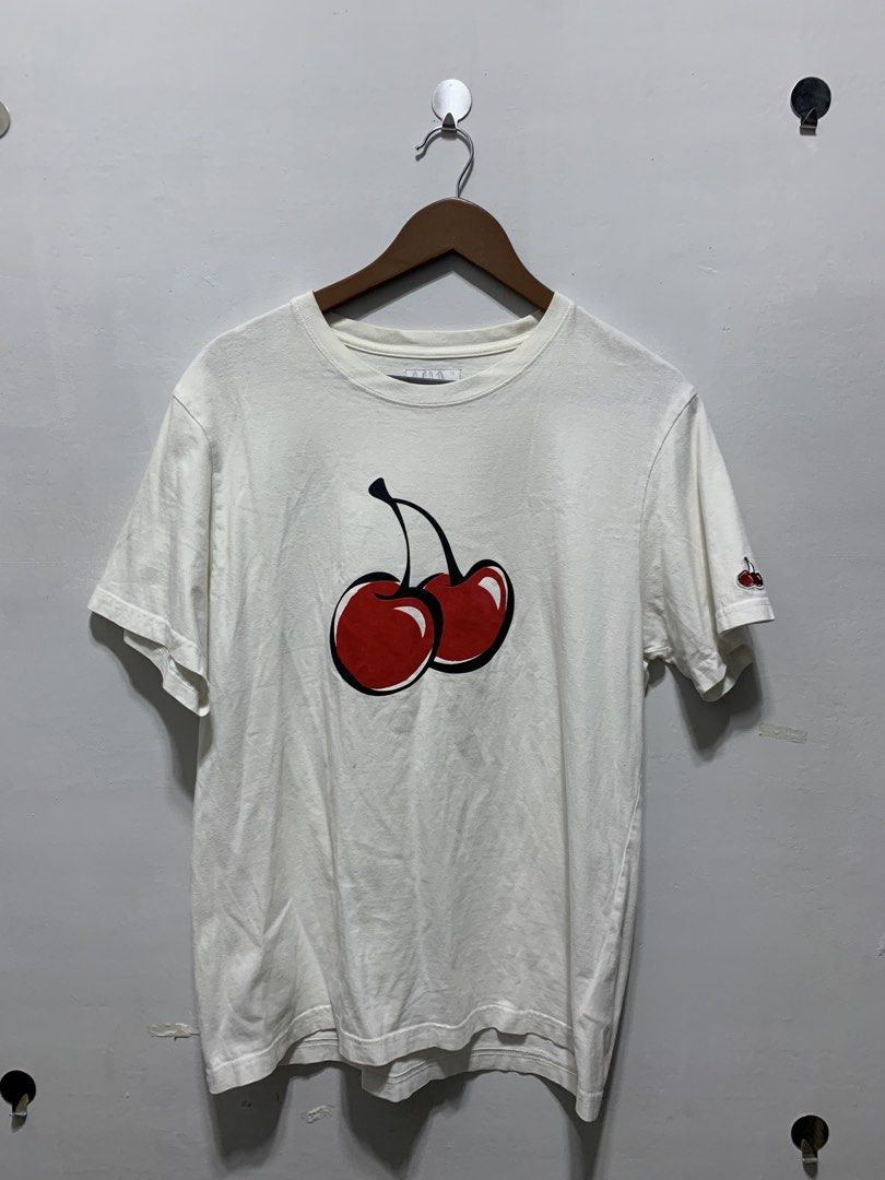 KIRSH T-shirt (Category: Tshirts & Polo Shirts ) located in Caloocan City. Submitted by eightyythrift (Listing ID 1469565465, Image 1). Description: .