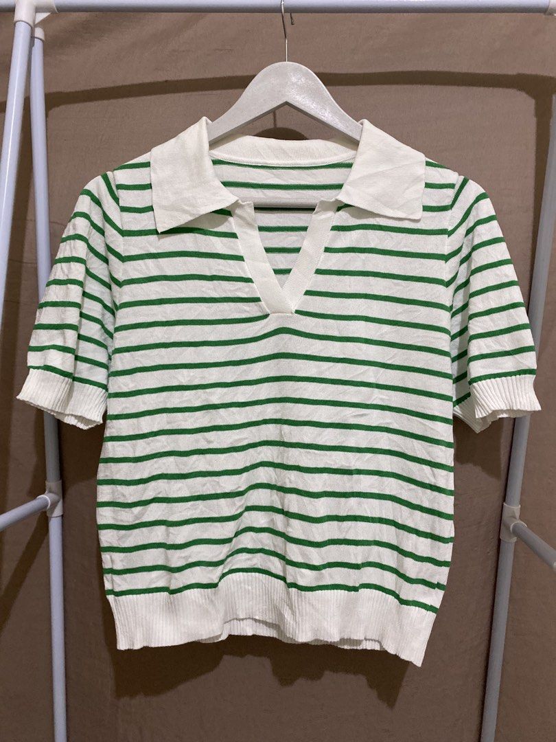 Knitted Top (Category: Blouses) located in Davao. Submitted by aunthriftpreneur (Listing ID 1469470225, Image 1). Description: Knitted Top Stretchable M-L Lightly used.