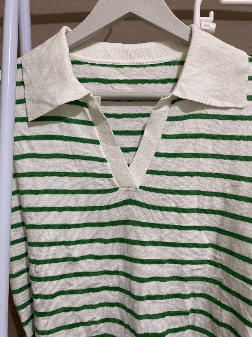 Knitted Top (Category: Blouses) located in Davao. Submitted by aunthriftpreneur (Listing ID 1469470225, Image 2). Description: Knitted Top Stretchable M-L Lightly used.