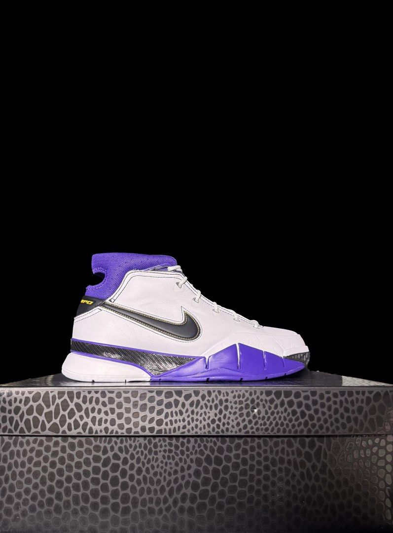 Kobe 1 '81 Pts' (Category: Sneakers) located in Makati City. Submitted by royalkicks.mnl (Listing ID 1469537041, Image 1). Description: KB 1 '81 Pts' 11 US ₱7,495 Brandnew / Complete.
