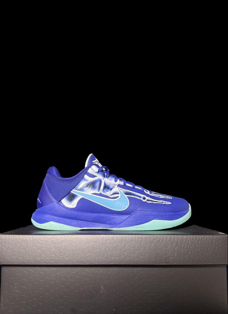 Kobe 5 'Xray' (Category: Sneakers) located in Makati City. Submitted by royalkicks.mnl (Listing ID 1469536469, Image 1). Description: KB 5 'X-Ray' 9.5 US ₱8,995 Lightly Used / Complete.