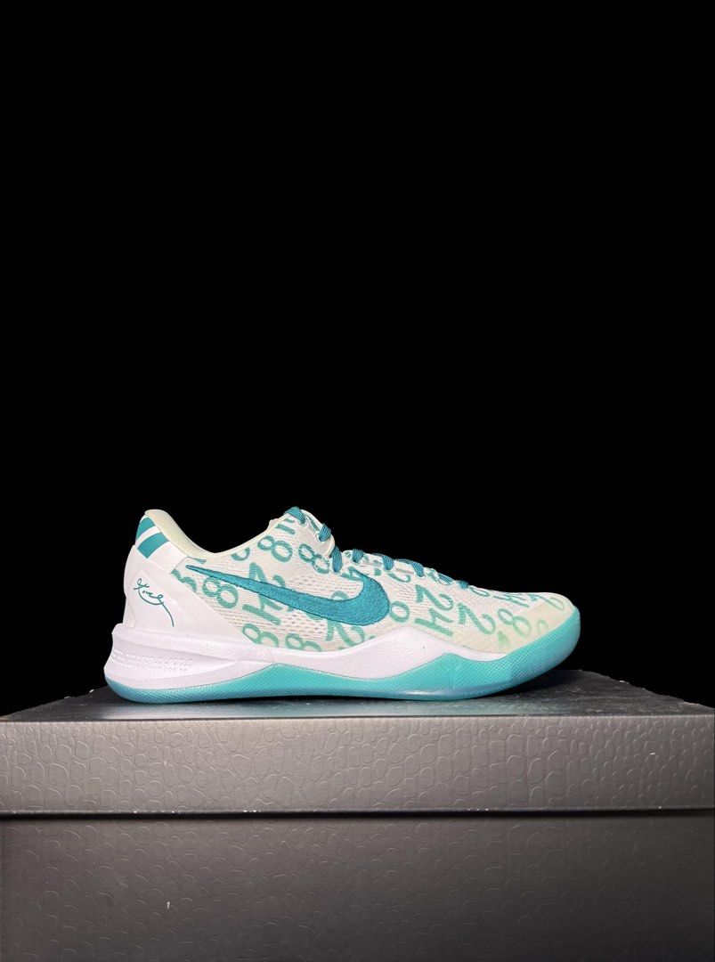 Kobe 8 'Radiant Emerald' (Category: Sneakers) located in Makati City. Submitted by royalkicks.mnl (Listing ID 1469537755, Image 1). Description: KB 8 'Radiant Emerald' 9 US ₱10,995 Brandnew / Complete.