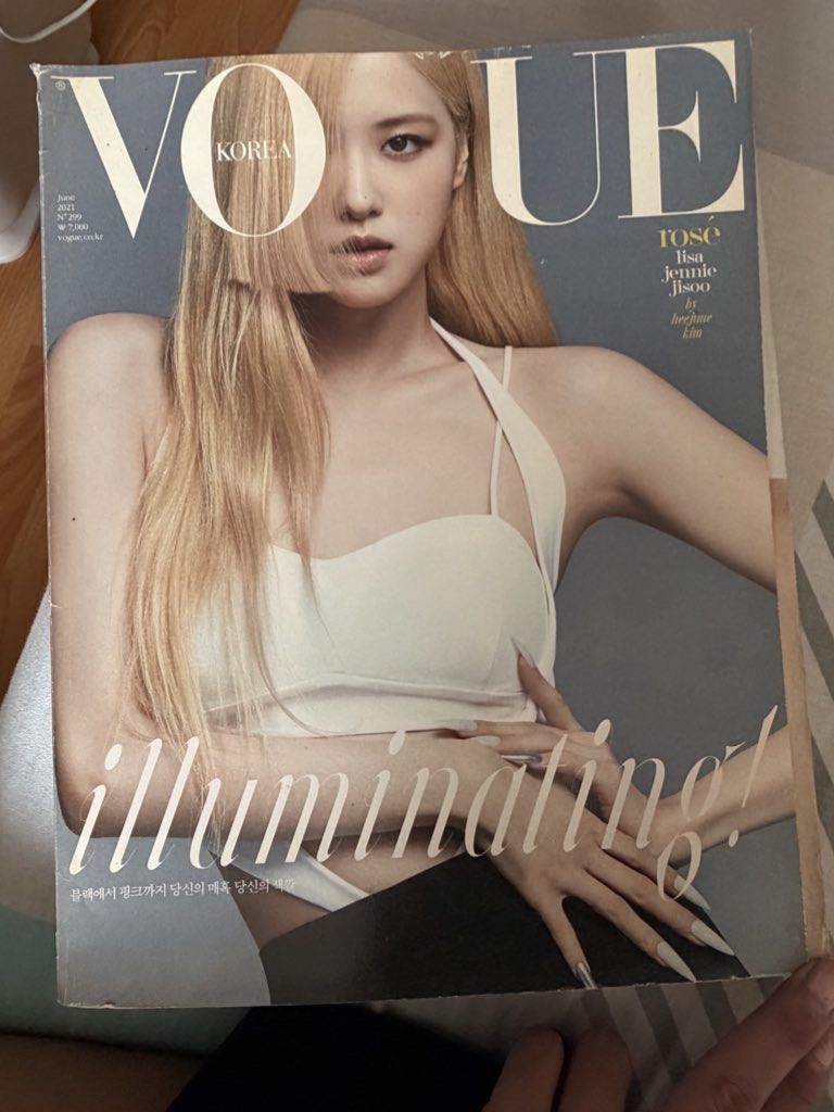 KPOP MAGAZINE (ROSÉ & SVT) (Category: Magazines) located in Manila. Submitted by turrechalice (Listing ID 1469395221, Image 1). Description: HI NUMBERONES & CARATS 📖 SEVENTEEN – ARENA HOMME+ 📖 ROSÉ – VOGUE Korea ₱200 each nalang! ✨ Decluttering sale, help me find these babies a new home 🥹 DM lang sa interested! 💌 📍Pandacan, Manila.