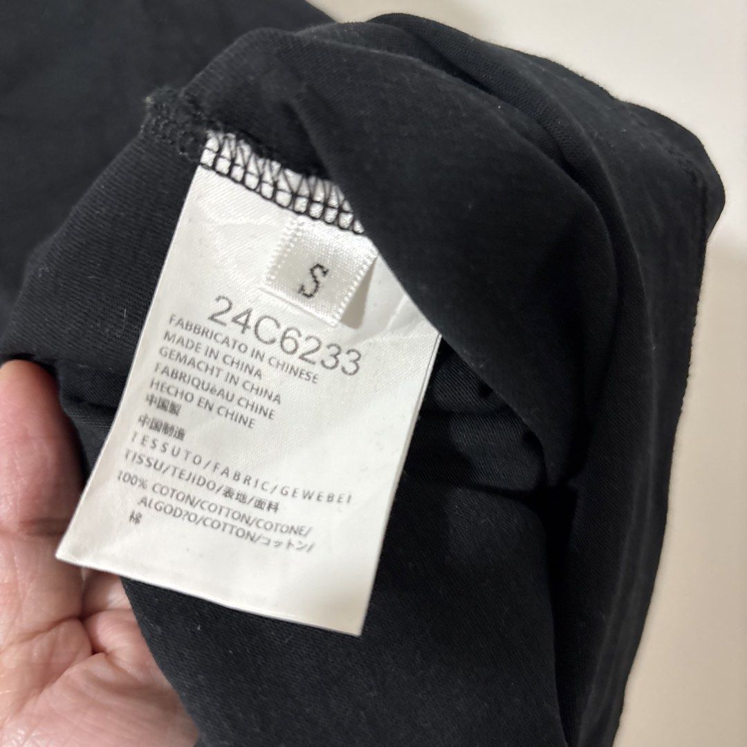 Ktees White Ribbon Black Shirt (Category: Shirts) located in Bulacan. Submitted by laleesa_ (Listing ID 1469556414, Image 3). Description: Makapal tela Premium Ktees Like New Up to Large.
