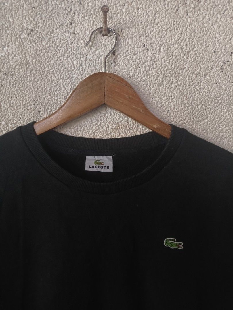 LACOSTE CREW NECK SWEATER (Category: Activewear) located in Cagayan de Oro. Submitted by amenfitt (Listing ID 1469497247, Image 2). Description: LACOSTE CREW NECK SWEATER W 21 L 26 OFF/ NO WASHTAG(GOOD FOR PSG) GOOD CONDITION COLOR RATE 9/10 ISSUE: NONE.