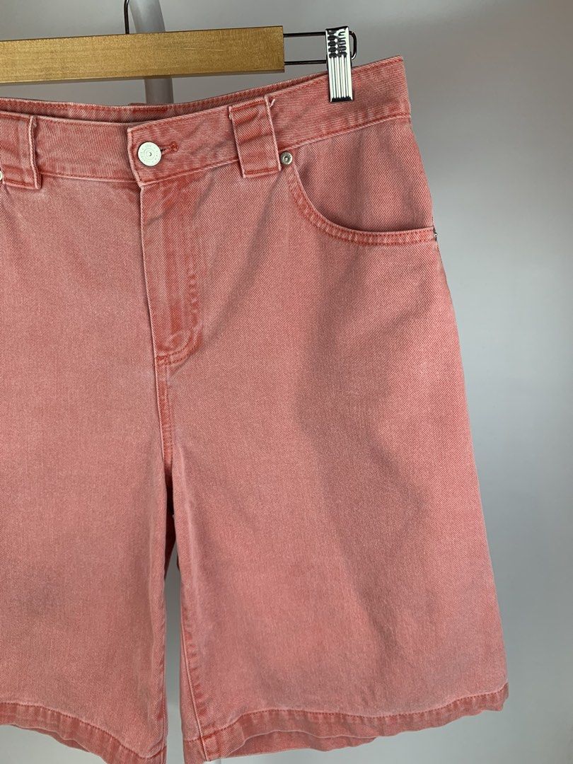 Lacoste Long Natural Dye Denim Shorts (Category: Shorts) located in Bacolod City. Submitted by mixedgarmzbcd (Listing ID 1469472096, Image 3). Description: UNISEX •Excellent Condition •Complete tags •Made in Tunisia •Color rate 9.5/10 •Tagged size: 38 Waist: 32-33 Length: 23.5 •No issue .