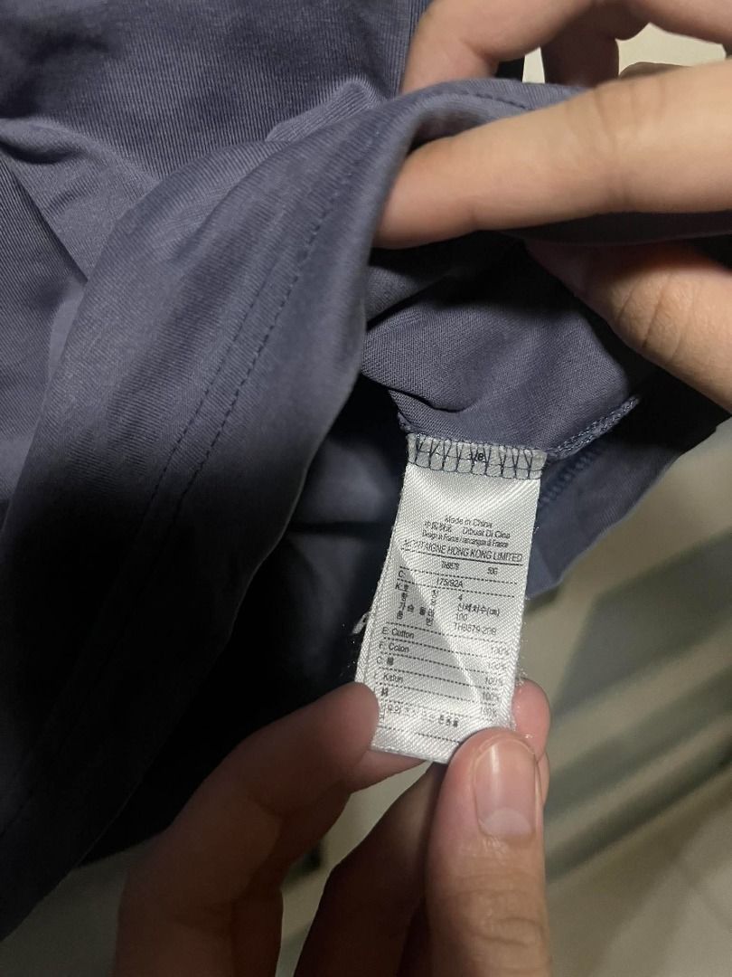 Lacoste Shirt (Category: Tshirts & Polo Shirts ) located in Mandaluyong City. Submitted by santideclutters (Listing ID 1469525002, Image 3). Description: size: 27L 20W (M) color rate: 7.5/10 condition: 8/10 with minimal stains and needs washing COLOR MAY VARY DUE TO LIGHTING.
