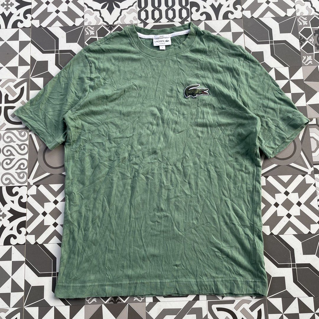 Lacoste Shirt Biglogo (Category: Tshirts & Polo Shirts ) located in Santo Tomas. Submitted by denev17 (Listing ID 1469467388, Image 1). Description: Lacost3 Biglogo Size Med 29L 21.5W Good as new 1400 freeship.
