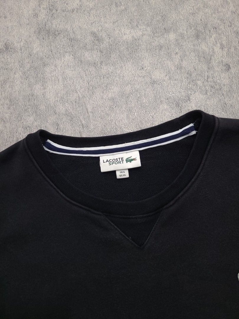Lacoste Sweatshirt FR 6 US XL (Category: Coats, Jackets and Outerwear) located in Quezon City. Submitted by mofinds.ph (Listing ID 1469496322, Image 3). Description: Size: XL Dimes: 24x29 Condition: Excellent/Great condition MOP: BPI DELIVER: LALAMOVE OR J&T MEETUP/PICKUP: Victoria Tower D, Mother Ignacia Ave., Brgy. Paligsahan, Diliman, Quezon City.