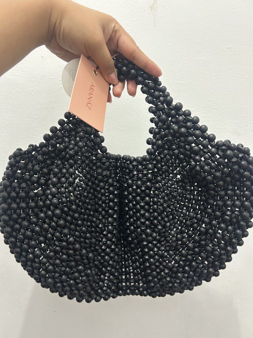 Lagrima Black Large (Category: Beach Bags) located in Manila. Submitted by clasicamnl (Listing ID 1469408975, Image 3). Description: Brand new comes with dust bag.