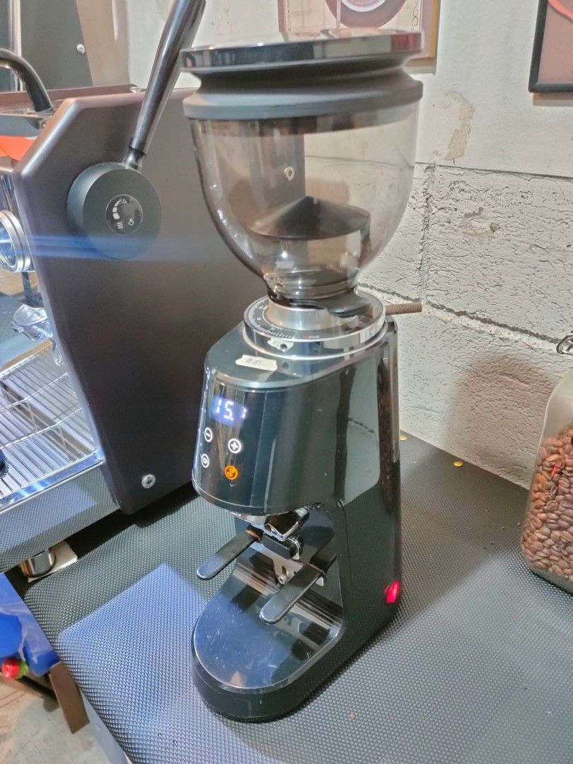 LAHOME COMMERCIAL COFFEE GRINDER (Category: Coffee Machines & Makers) located in Marikina City. Submitted by janddglamcollections (Listing ID 1469483235, Image 2). Description: LAHOME COMMERCIAL COFFEE GRINDER 64MM Flat Burr No Issue Php4,000 Fix.