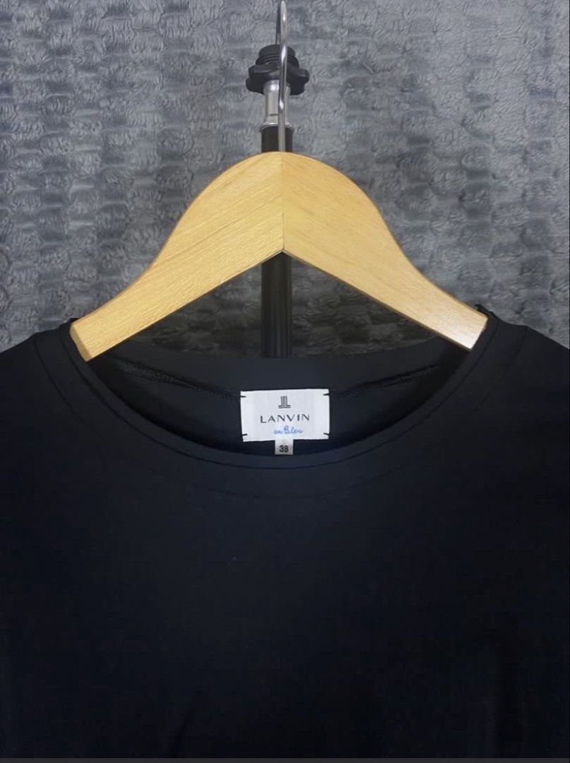 Lanvin En Bleu Frill Sleeve Top (Category: Blouses) located in Bacolod City. Submitted by treasurehunts.6100 (Listing ID 1469528286, Image 2). Description: Lanvin En Bleu Frill Sleeve Top Condition - Excellent Color - Black Color rate - 10 / 10 Material - 100% Cotton No Flaws Size 38 Best Fit - M - L Dimensions : Width - 18 Length / 22.5 Brands you might find on my profile ( Cos, Uniqlo, H&M, Zara, Muji, Ralph Lauren, Hugo Boss, Fred Perry, Lacos