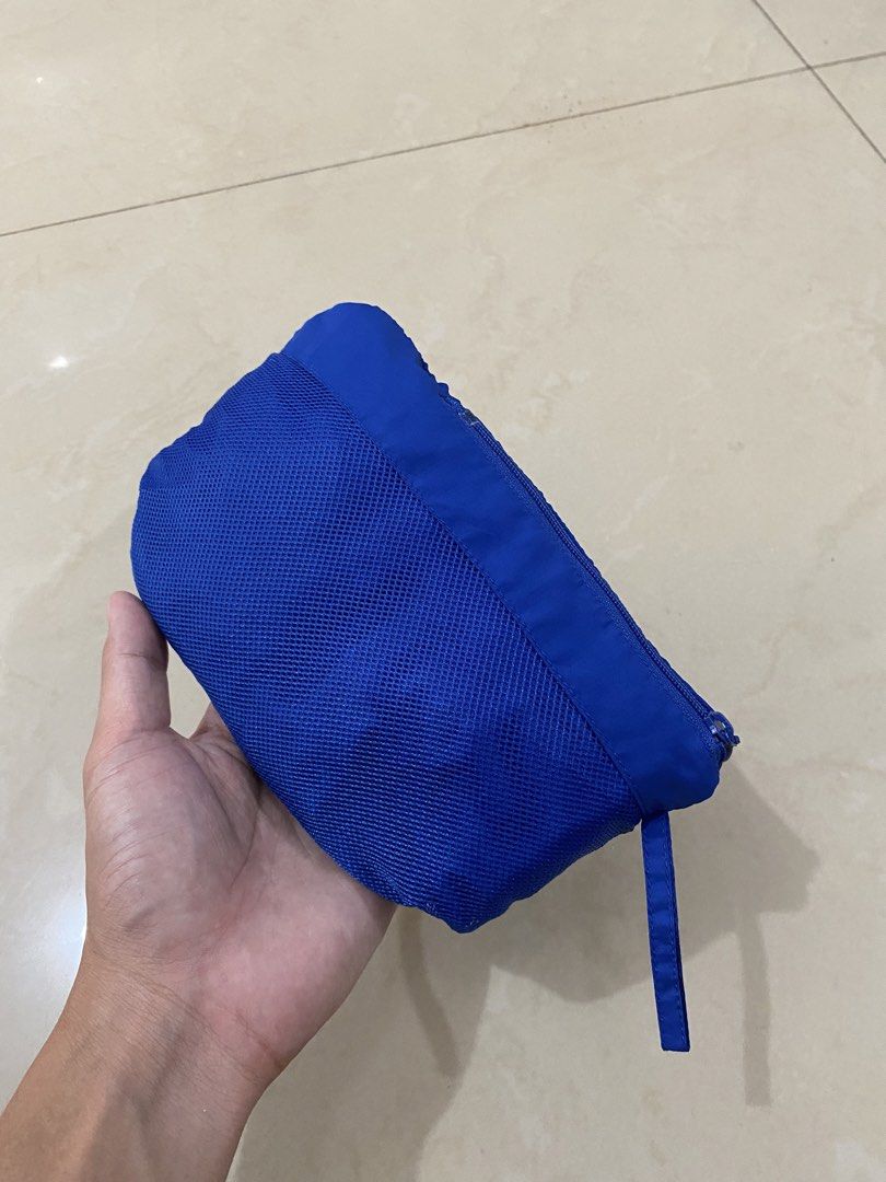LATIV ROYAL BLUE WOMENS RAIN JACKET (Category: Coats, Jackets and Outerwear) located in Talisay. Submitted by hustlethrift_2600 (Listing ID 1469524202, Image 2). Description: LATIV ROYAL BLUE WOMENS RAIN JACKET SMALL ON TAG BEST FIT S-M 18 W 22 L 9.9/10 COLOR RATE NO ISSUE LIGHTWEIGHT QUICK DRY PACKABLE NO ISSUE - 649 🏷️.