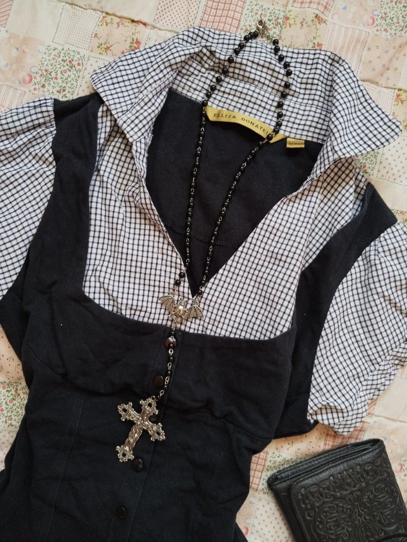Layered Top with back tie (Category: Blouses) located in Cebu City. Submitted by thrift_with_anjel (Listing ID 1469523703, Image 3). Description: ❀.ೃ࿔layered top with back tie.ೃ࿔* 🌹Brand: Elliza Donatein 🌸Bust: 30-38 🌸Waist: 30-36 🌷Mine: 680(AU).