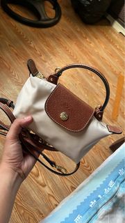 (Category: ) located in . Submitted by kellysthrift_ (Listing ID 1469482245, Image 1). Description: .