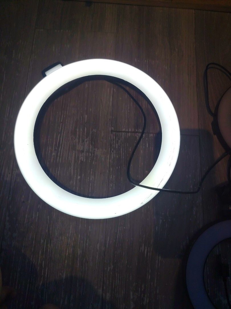 LED Ring Light with USB Cable and Control Switch (Category: Lighting & Studio Equipment) located in Makati City. Submitted by cess_preloved (Listing ID 1469497837, Image 3). Description: - Set of 3 LED ring lights in varying sizes - Bright white light output for flawless illumination - USB-powered with convenient inline control switches for power and brightness - Includes a mount bracket on one unit for easy setup - Ideal for content creation, vl