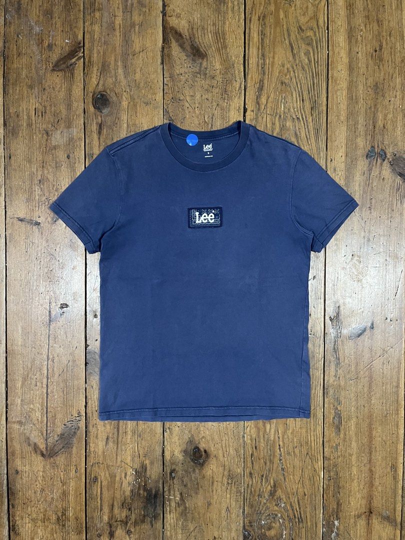 Lee Patch Box Logo Tee Shirt (Category: Tshirts & Polo Shirts ) located in Baguio. Submitted by fishy___fish (Listing ID 1469532717, Image 1). Description: Lee Patch Box Logo Tee Shirt 🇺🇸 Tagged S Width: 19” Length: 26” Fits S-M No issues.