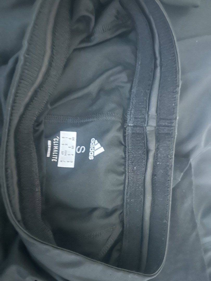 Leggings small (Category: Activewear) located in Taguig. Submitted by shepai (Listing ID 1469494498, Image 3). Description: Adidas gymshark aritzia 4 for 600.