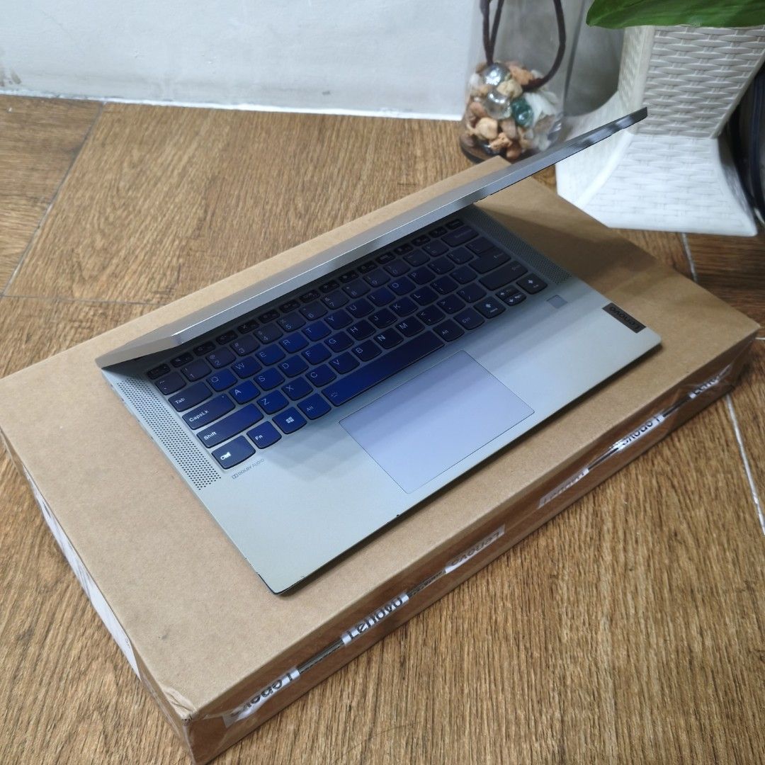 Lenovo IdeaPad Flex 5 Touchscreen Laptop with Original Box (Category: Laptops & Notebooks) located in Manila. Submitted by hj_wu01 (Listing ID 1469444082, Image 2). Description: - Model: Lenovo IdeaPad Flex 5 - Color: Silver - OS: Windows 11 - Processor: Intel Core i5 10th Gen - RAM: 8GB - Storage: 512 GB SSD - Inclusions: Original Lenovo box, Charger - NO issues with touch screen, track pad, keyboard, screen -Bought in 2020 Note: 🔷 Battery usua