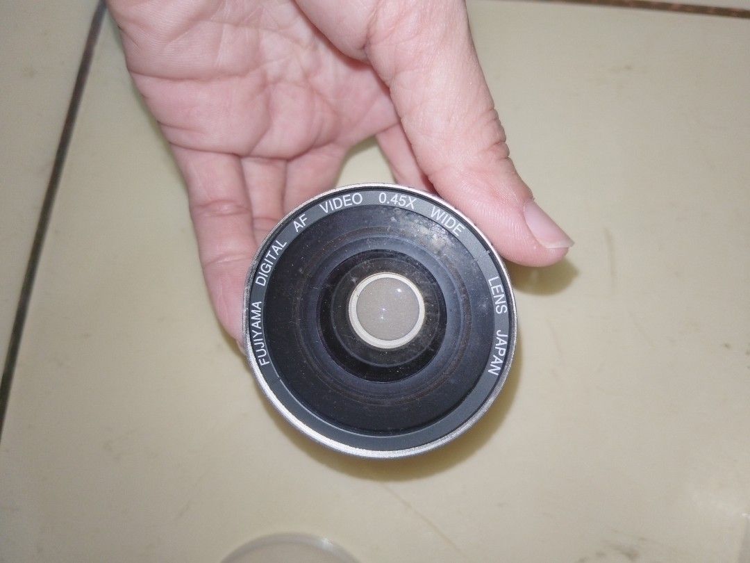 LENS CAMERA NIKON (Category: Lens & Kits) located in Quezon City. Submitted by kuuselasy53849 (Listing ID 1469520466, Image 3). Description: LENSES FOR CAMERA NIKON.