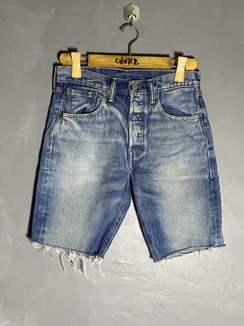 Levis 501 CT Cut Off Extended Patch Jeans Short (Category: Shorts) located in Cabuyao City. Submitted by chukz_x (Listing ID 1469528635, Image 3). Description: Levis 501 CT Cut Off Extended Patch Jeans Short Size : 28 Dimes : 30W 18L 8H Condition : Excellent Issue : none Price: 850 📍READY TO WEAR 📍Cabuyao Laguna .