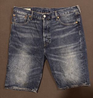 (Category: ) located in . Submitted by _limitlessfashion (Listing ID 1469419301, Image 1). Description: .