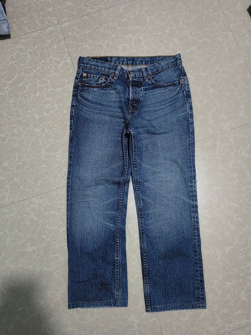 Levis 501 extended patch (Category: Jeans) located in Samal. Submitted by rj_thrift (Listing ID 1469533482, Image 3). Description: Size 30-32x35 leg 8 No issue Crispy condition.